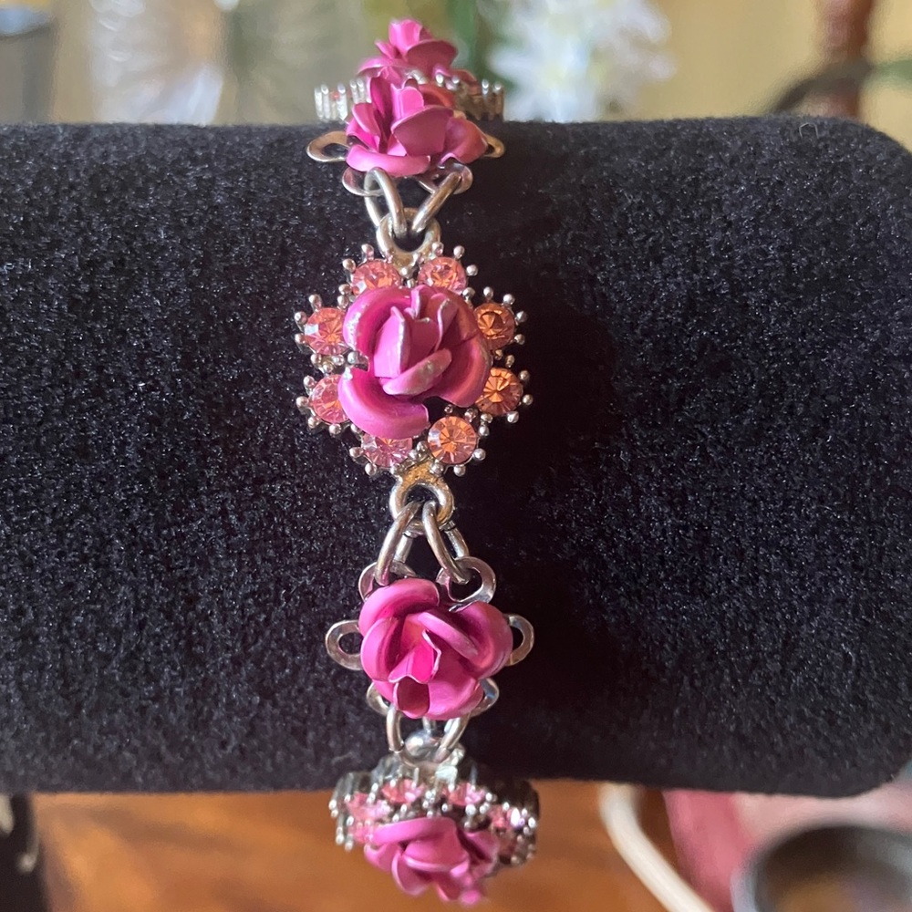 Vintage Avon, link bracelet rose charm